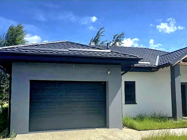 Секционные ворота DoorHan в Омске с установкой